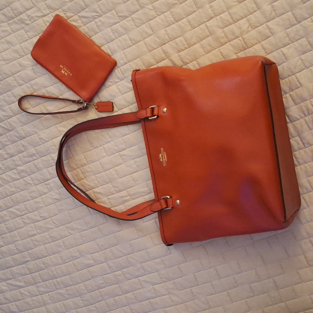 Coach Purse and matching Wristlet